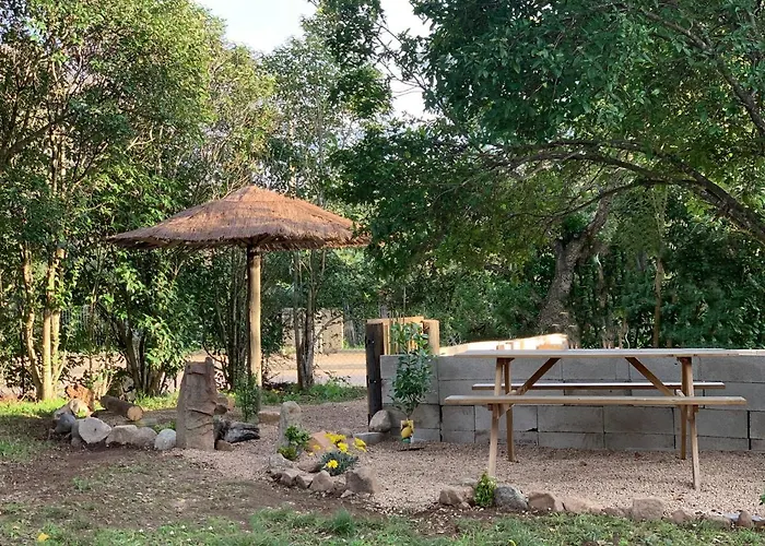 Проживання в сім'ї Chez Chris Mare & Macchia *