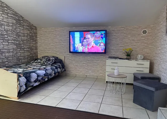 Homestay Chez Chris Mare & Macchia